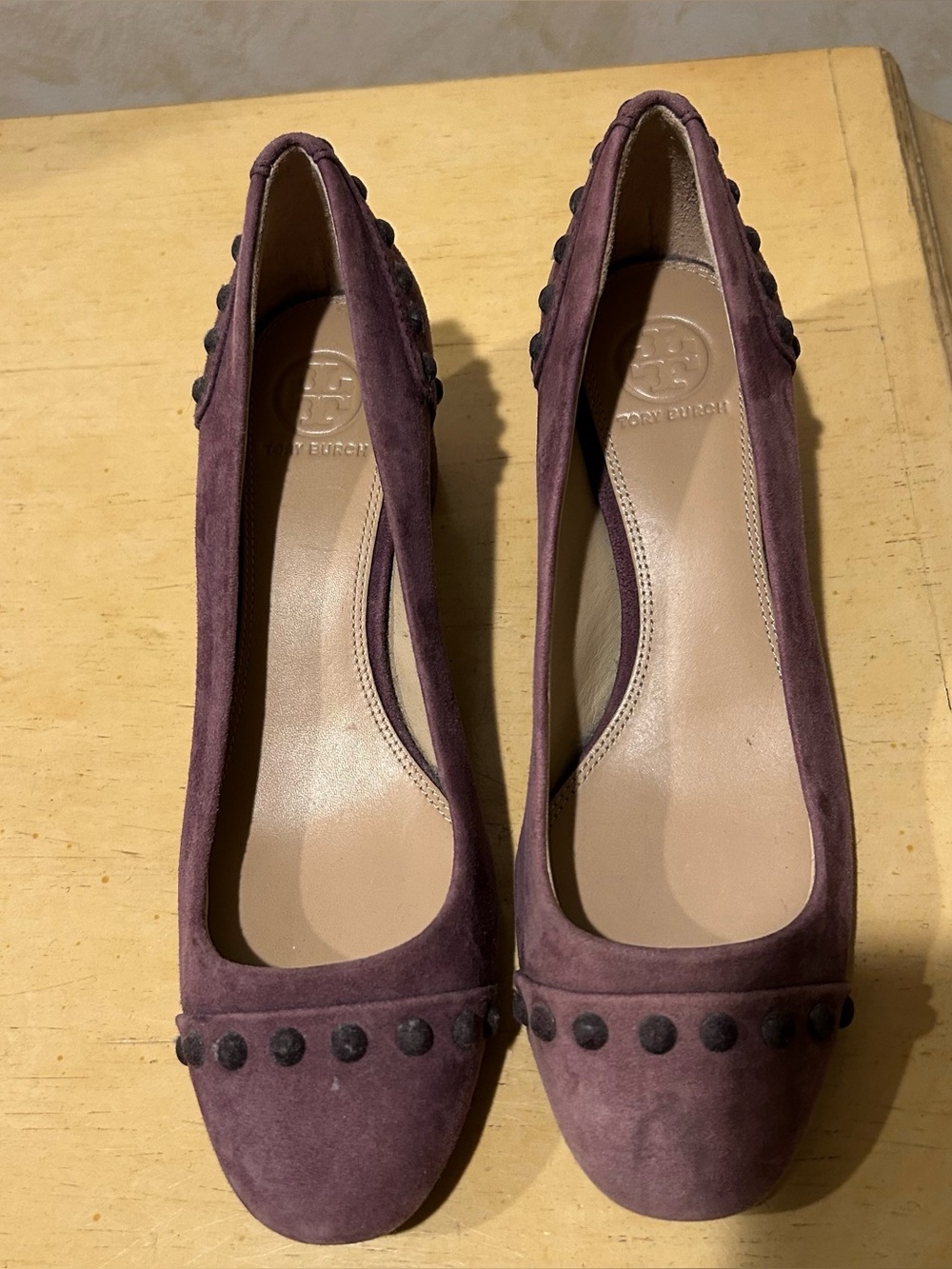 Tory Burch colt women’s studded purple soho suede pump in size 7